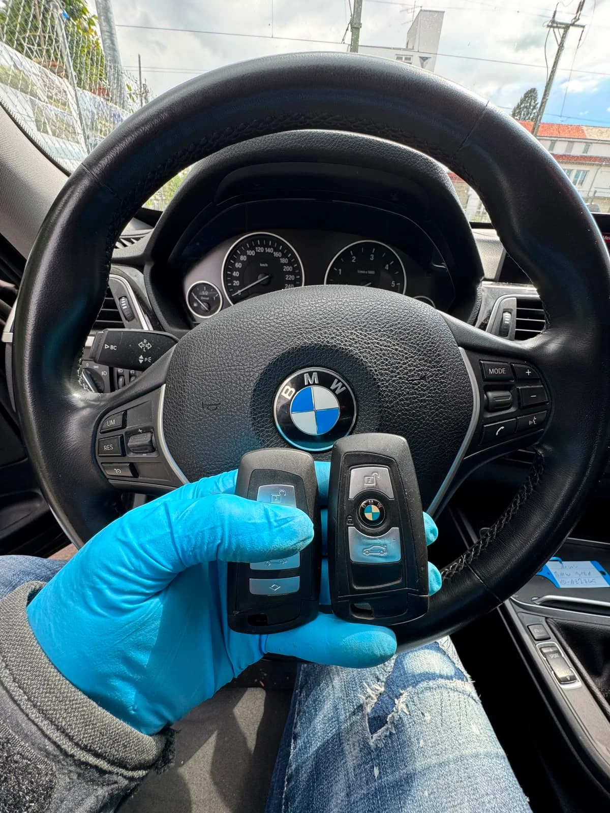 BMW Smart Key CAS/FEM anlernen — mobiler Kfz-Schlüsseldienst Sindelfingen